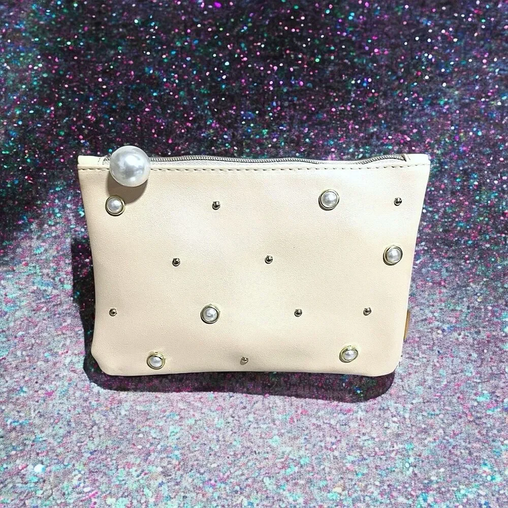 IPSY Glitz & Glam Mystery Bag Zippered 5” x 7” New Without Tags Bag Only